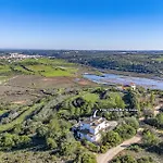 Quinta Marta Luisa By *